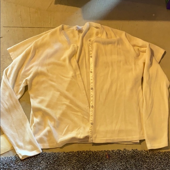 Cherokee sweater and shirt combo - Picture 3 of 4